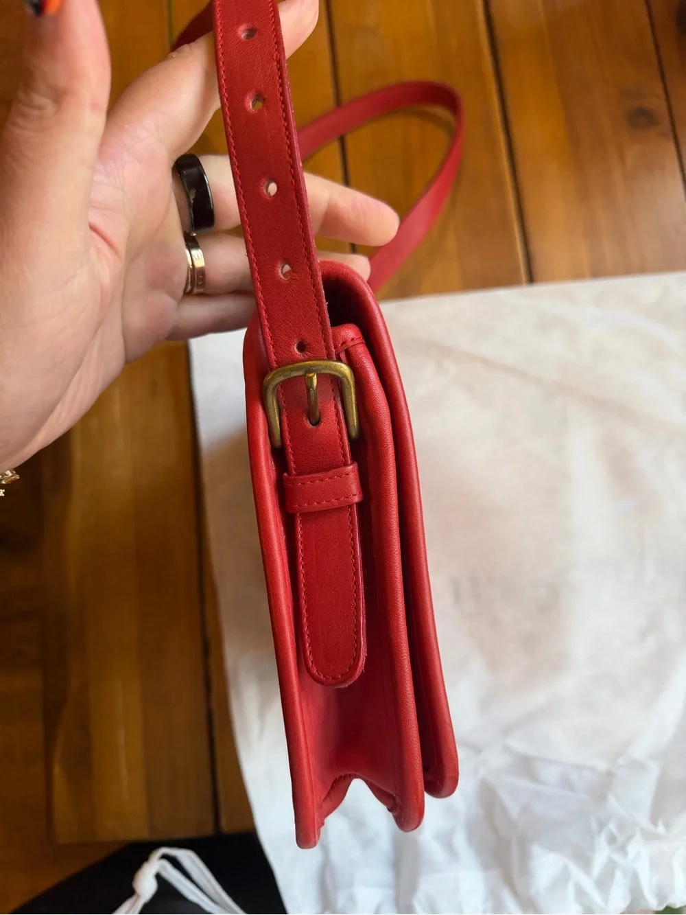 Rare Vintage Coach Red Leather Crossbody Bag with Buckle Strap - Picture 3 of 9